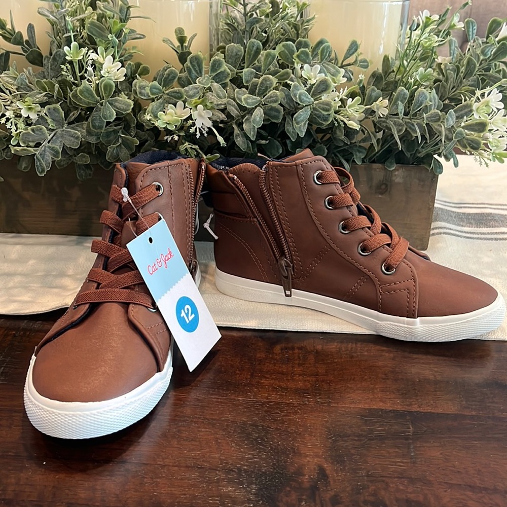 New Cat and Jack little kids shoes